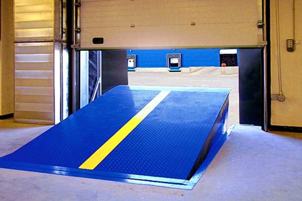 固定式液压登车桥